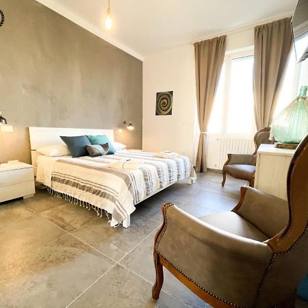 4 Balconi Rooms-Elements B&B 莱切 外观 照片